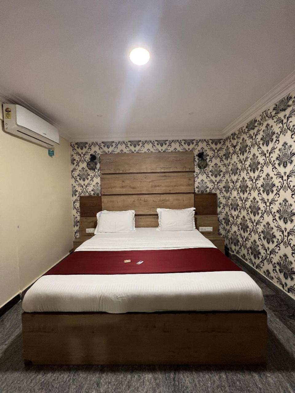 Dreamz Lodge Bangalore Exterior foto