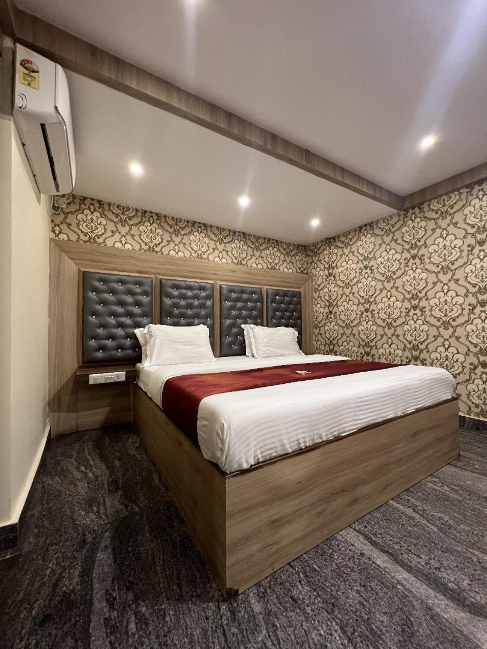 Dreamz Lodge Bangalore Exterior foto