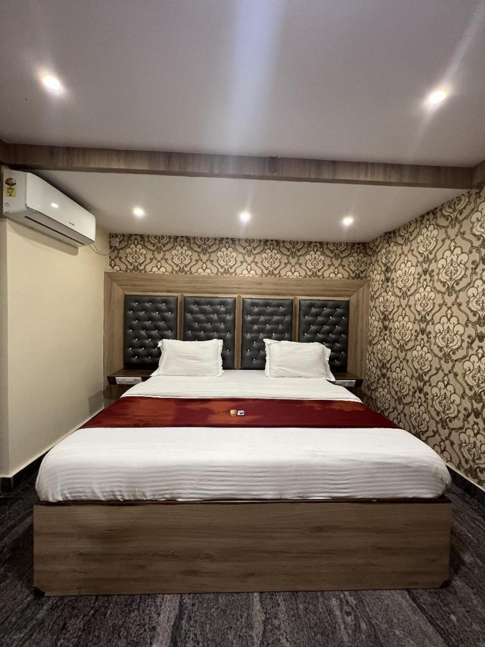Dreamz Lodge Bangalore Exterior foto